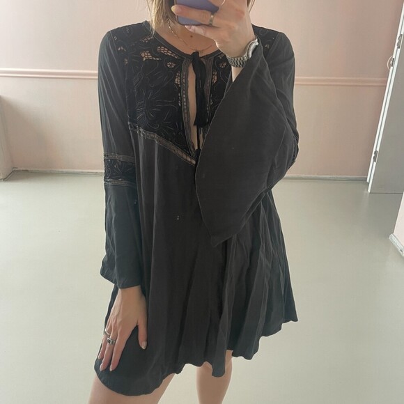 Cleobella Lace Cut out Bell Sleeve Boho Mini Dress Small - Picture 1 of 7